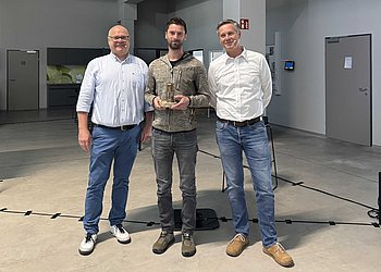 Stefan Moser erhält Leuchtturm-Preis für sein Team